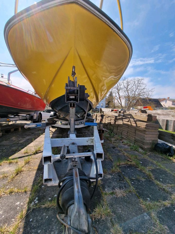 V8 Sportboot "Hilter Royal" mit Wakeboardtower und Trailer in Seebad Ahlbeck