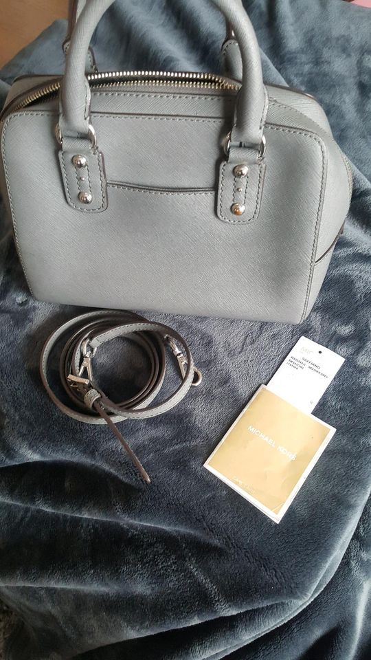 Michael Kors Tasche LEDER Grau - Neuw. - NP 310€ / Etikett in Kassel