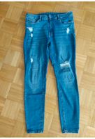 Takko Jeans mit Rissen Löcher Fetzenlook Gr.44 Blau Neuwertig Bayern - Landsberg (Lech) Vorschau