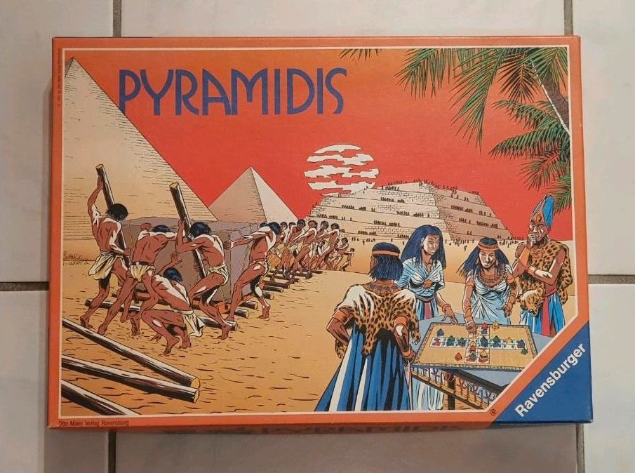 Pyramidis Gesellschaftspiel in Halstenbek