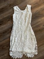 Weißes enges Blumenkleid mit goldschimmer Gr. 38 Bayern - Buchloe Vorschau