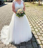 Brautkleid Hochzeitskleid Spitze Tüll Glitzer *gereinigt* Niedersachsen - Vienenburg Vorschau