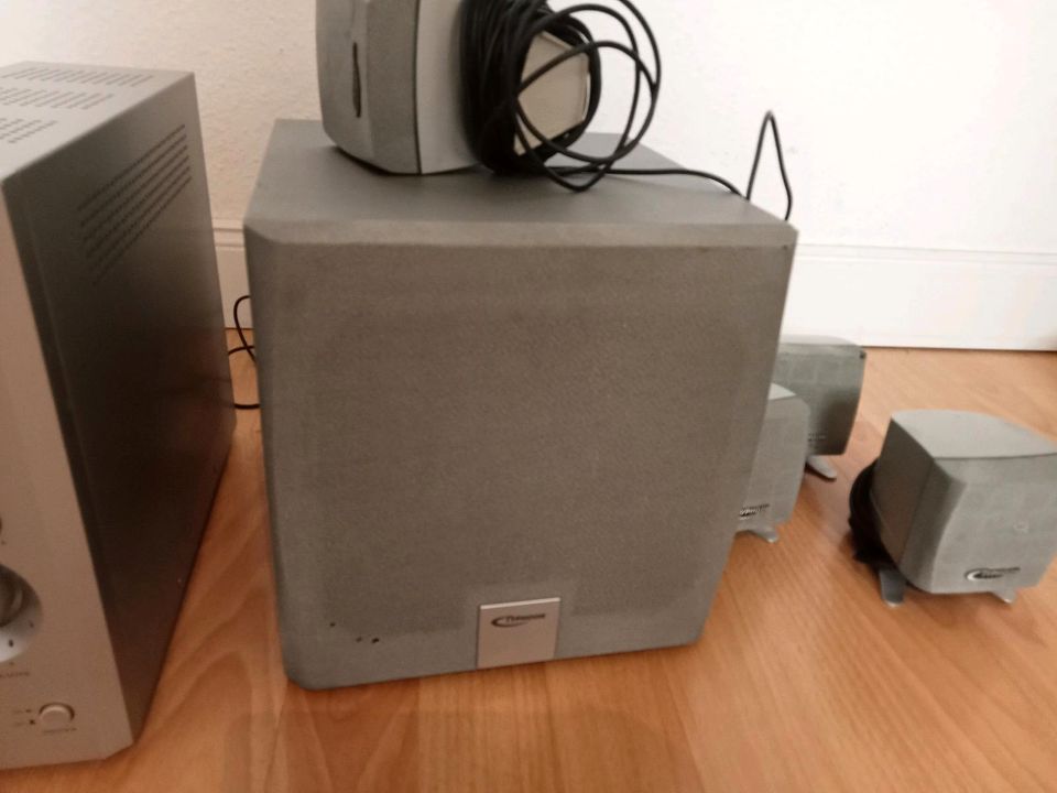 TYPHOON 50219 HOME THEATRE AMPLIFIED SPEAKER SYSTEM in Essen