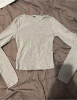 Bershka Pulli grau s Niedersachsen - Varel Vorschau