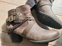 S. Oliver Stiefeletten braun neuwertig Niedersachsen - Algermissen Vorschau