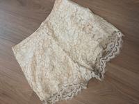 Zara Kurze Hose Damen Weiß Creme Spitze M Sommer Duisburg - Duisburg-Mitte Vorschau