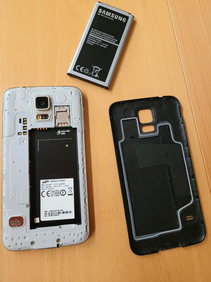 Samsung Galaxy S5 in Borken