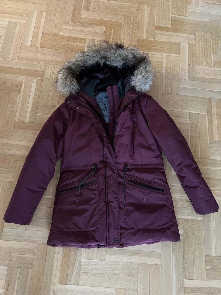 Neuwertig Winterjacke  Jacke Mantel S‘Oliver weinrot Gr. 38 in Weidenberg