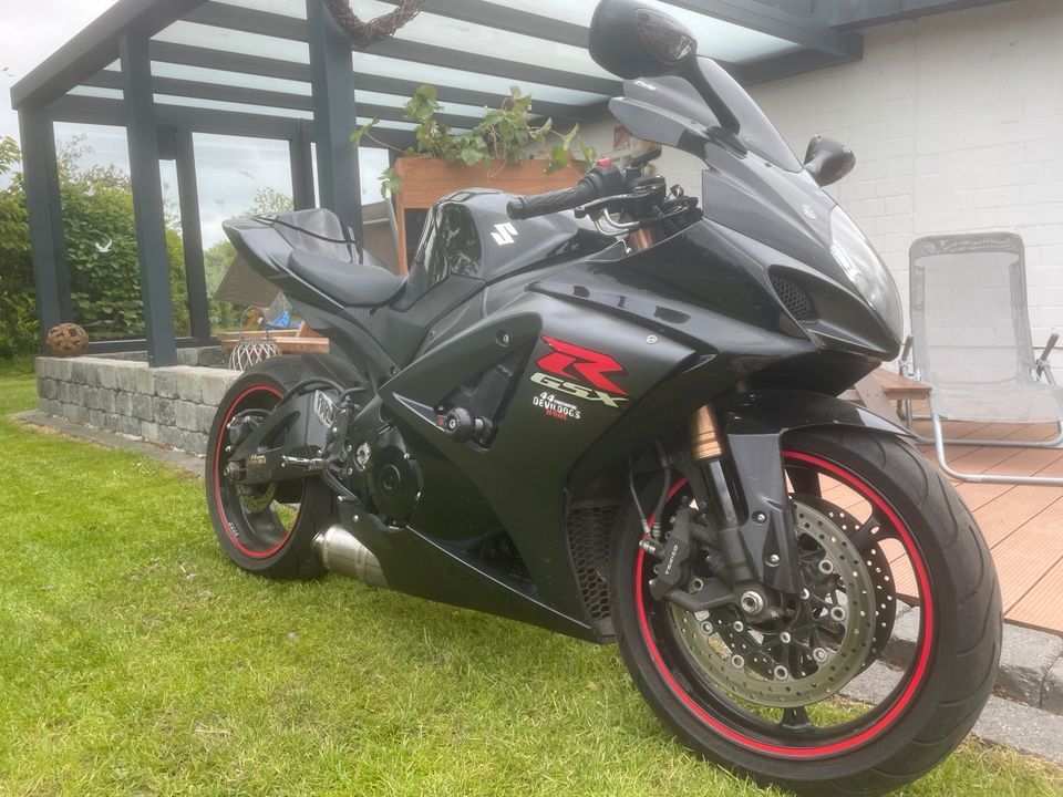 Suzuki Gsxr 1000 K7 in Geestland