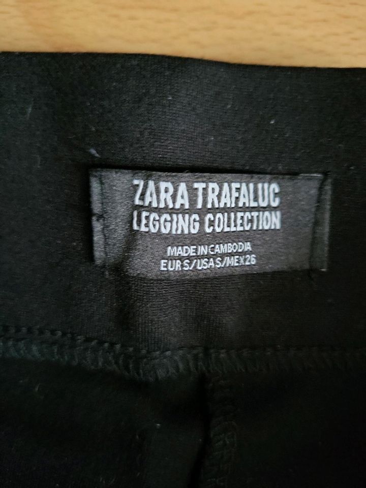 Zara Leggins in Dahn