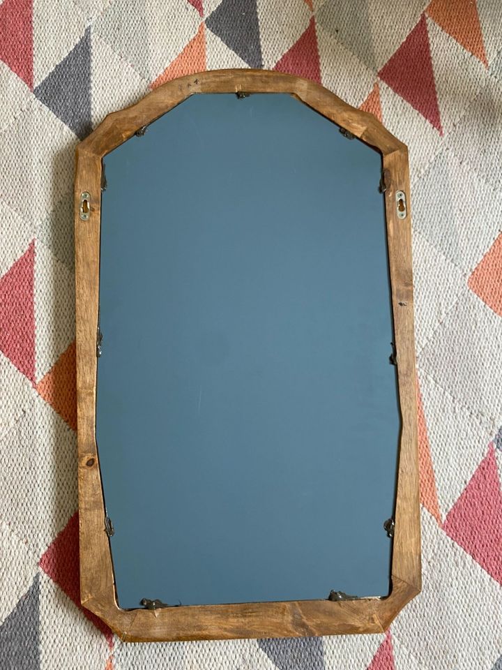 Vintage Spiegel mit Holzrahmen (80x48cm) in Berlin