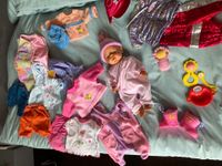 Baby Born Puppe & Set aus 20 Teilen, Kleidung und Zubehör Düsseldorf - Pempelfort Vorschau