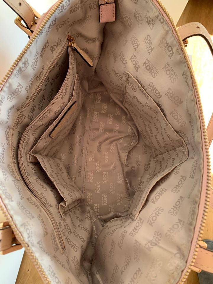 Original Michael Kors Shopper Jet Set Large aus Leder Rosa/Beige in München