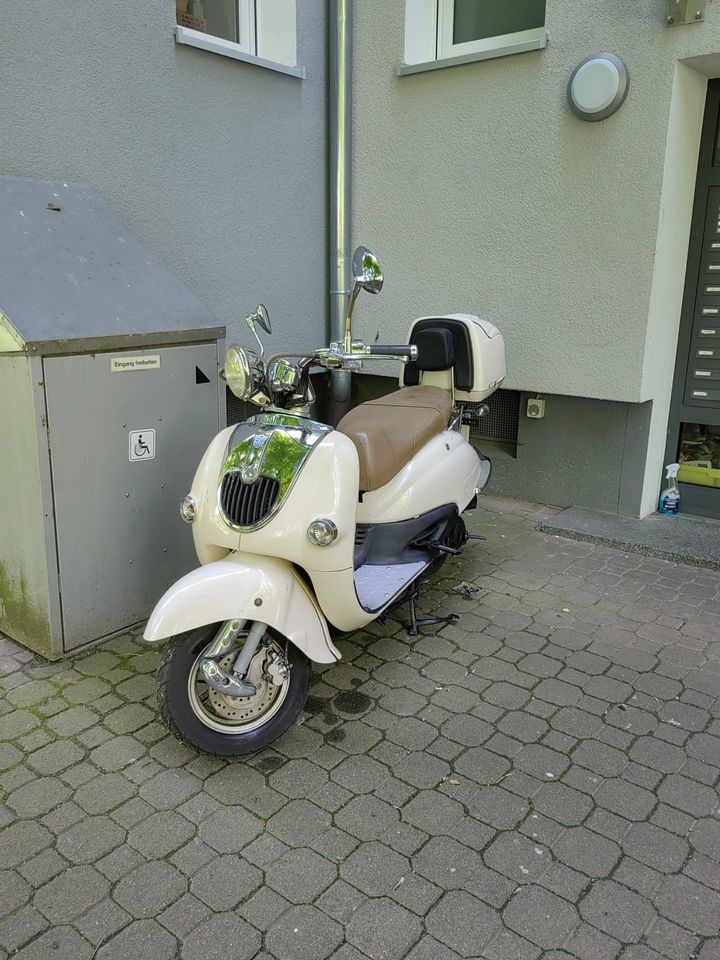 Motorroller 50 cm in Offenbach