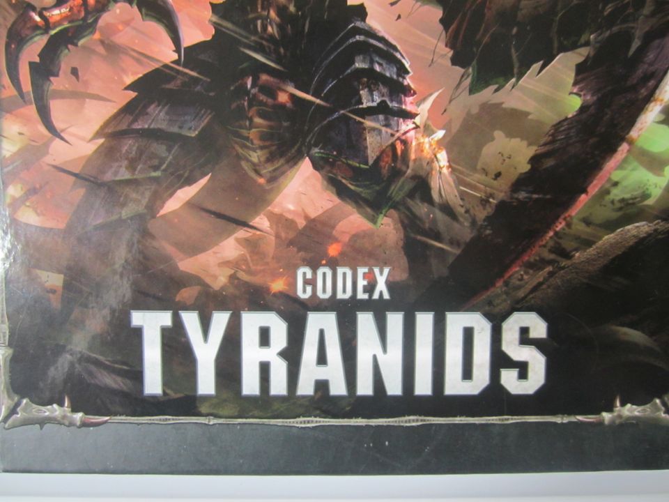 WARHAMMER 40 , Codex Tyranids Buch , Top Zustand ! in Siegen