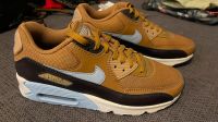 Air Max 90 Essential Muted Bronze/Royal Tint-Burgundy Ash Gr. 42 Nordrhein-Westfalen - Oberhausen Vorschau