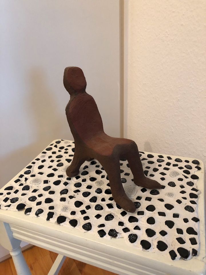 Deko. Figur aus Stein. 20x23 cm. Liefere in Kiel