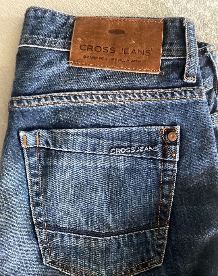 Jeans Cross Antonio Relaxed 29/32 in Kürten