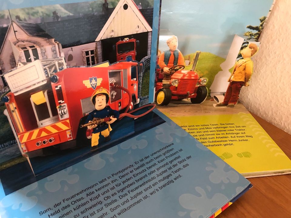Feuerwehrmann Sam und kleiner roter Traktor PopUp Buch in Inden