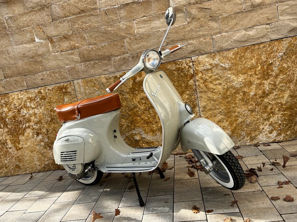 VESPA 50 VESPA 125ccm V50 ‼️FRISCH RESTAURIERT‼️ VESPA in Nördlingen