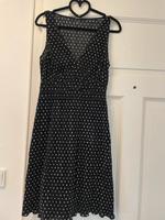 GUESS Plisseekleid Gr. S neuwertig München - Schwabing-Freimann Vorschau
