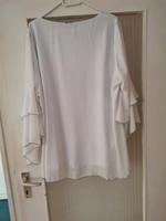 Eine Seilen Bluse in weiss Mitte - Wedding Vorschau