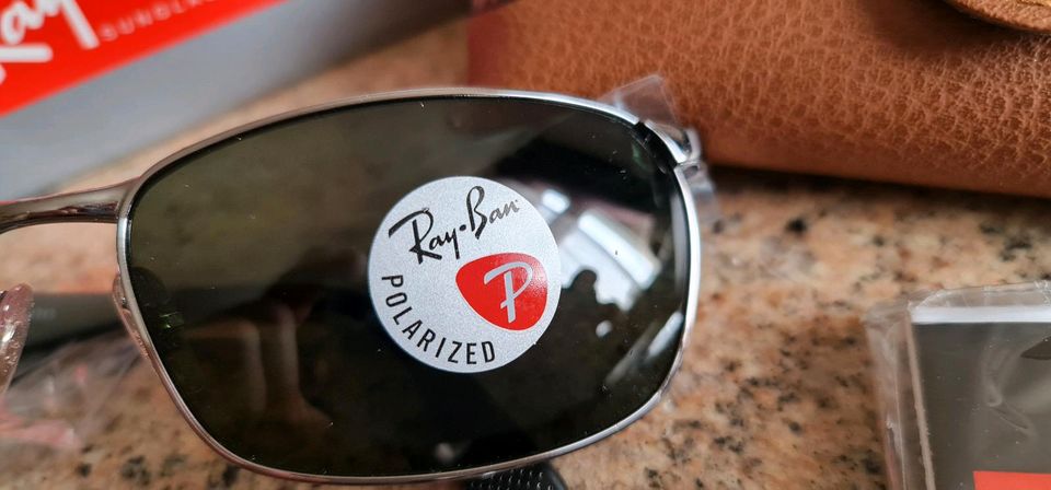 Ray Ban Sonnenbrille "unbenutzt" in Berlin