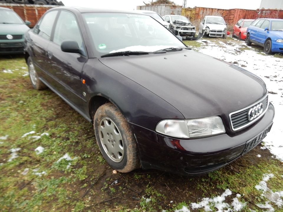 Audi A4 B5 limo Ersatzteileträger ADP CTD LY3K VN8946 in Heilsbronn