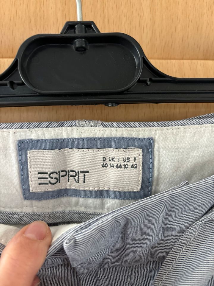 Esprit 7/8 Stoffhose maritim in 40, kaum getragen in Grevenbroich