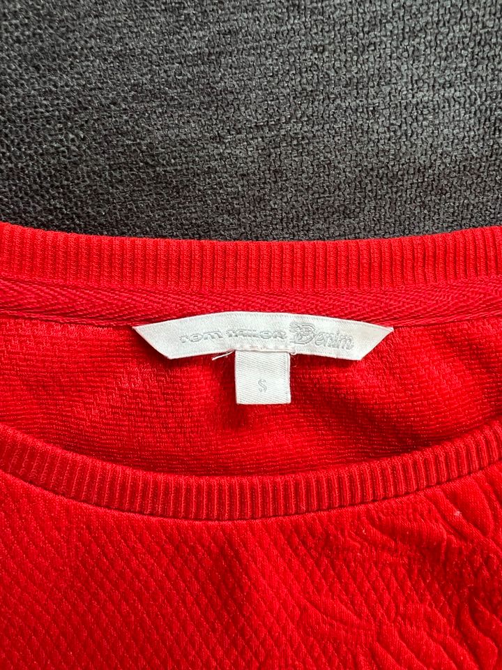 versch. Pulli, Kapuzenpulli, Gr. S / 36, versch. Marken in Kelheim