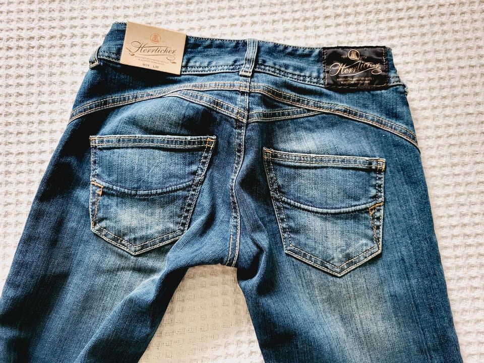 ♥ Herrlicher ♥ Gila Slim Jeans Gr.24/30 XS NEU in Schönberg / Holm