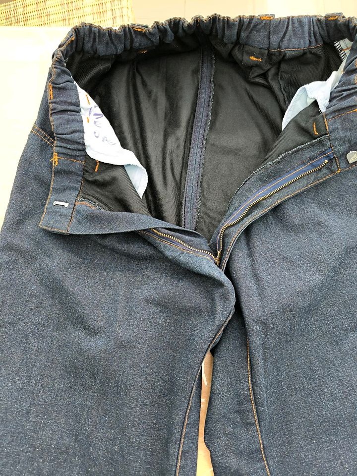 Jeans Rollstuhl Hose  Gr.M in Kirkel