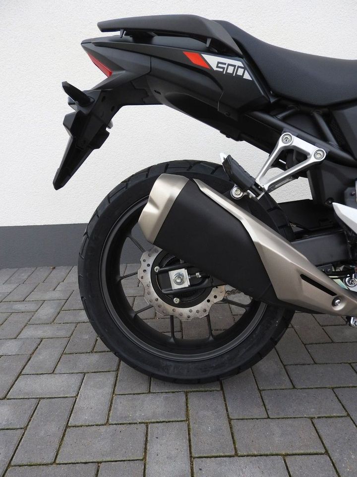 Honda NX500, weiß + schwarz - Tageszul. - am Lager in Hehlen