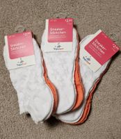 Neu! Sneaker Socken 2er Pack in weiß und orange Gr. 27-30 Nordrhein-Westfalen - Troisdorf Vorschau