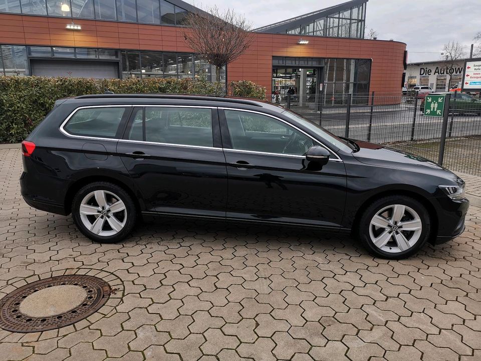 VW Passat Variant 2.0 TDI SCR 190PS DSG Business in Edermünde