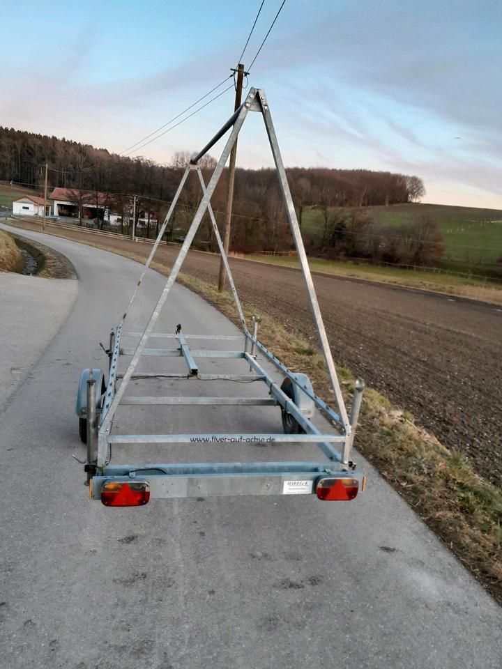 Anhänger Werbeanhänger Jägerstand Fahrgestell Autoanhänger in Bockhorn