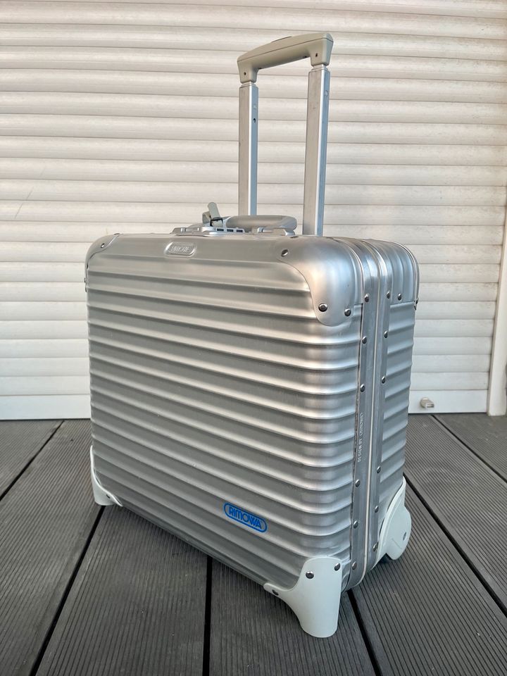 RIMOWA Topas Business Trolley TSA Alu 2 Rollen 23L Koffer Pilot in Berlin