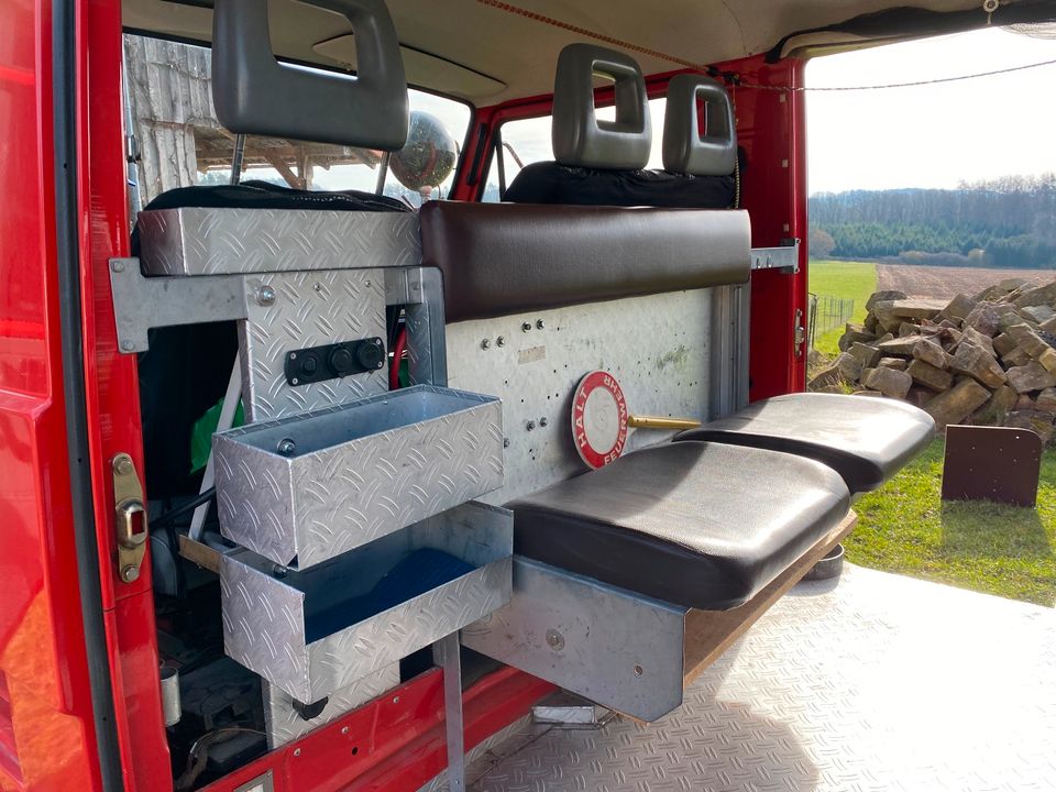 Camping Van Feuerwehr Oldtimer VW LT 35, 44.500km, H-Kennzeichen in Nürnberg (Mittelfr)