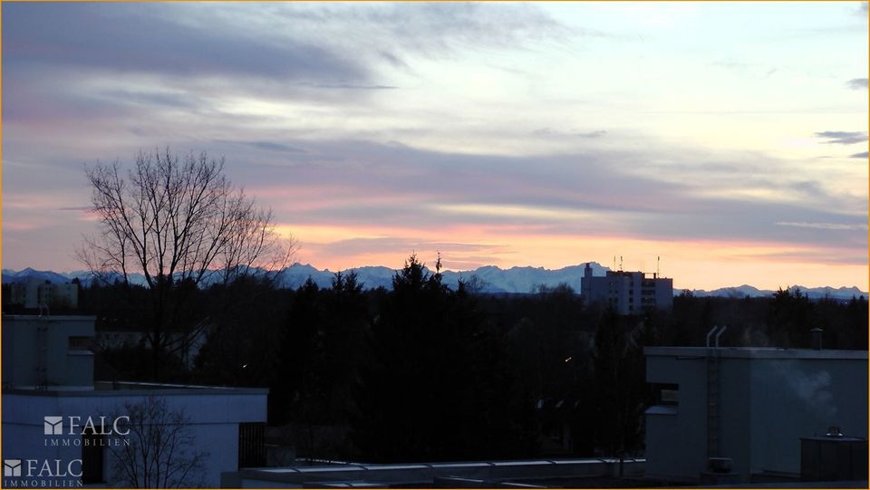 Unverbaubares Alpenpanorama - 2-Zimmer-Wohnung mit Weitblick und riesigem Balkon in Putzbrunn