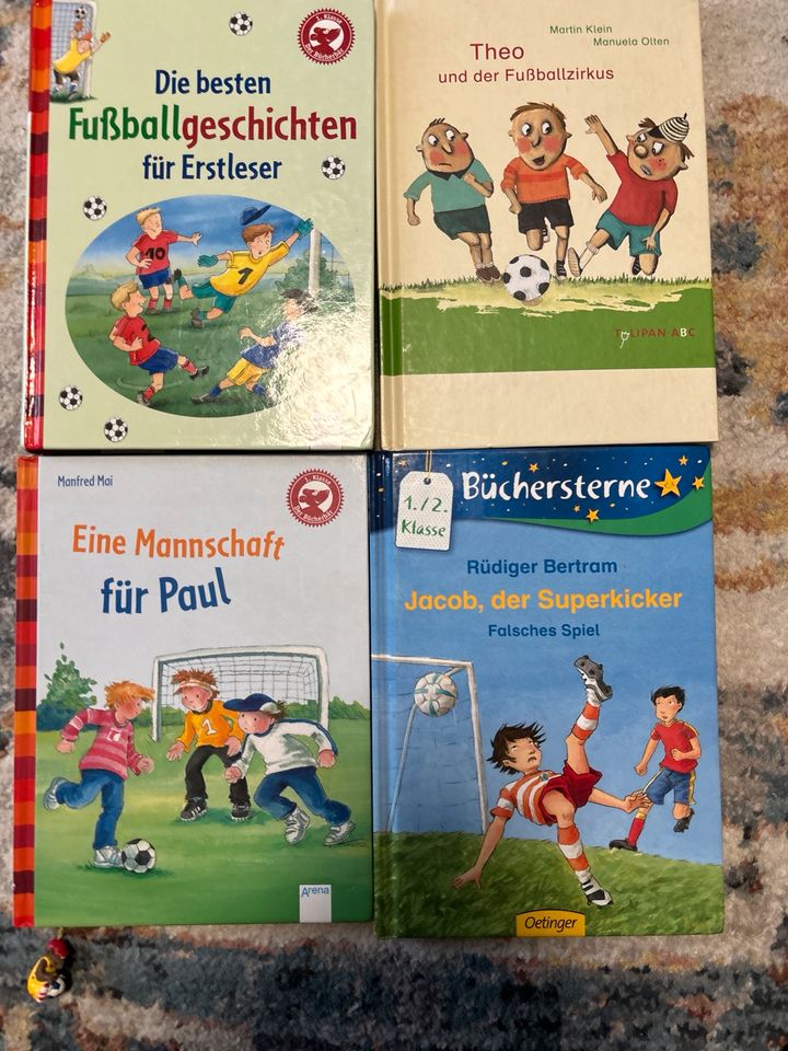 4 Fußballbücher für Anfänger 6-7 Jahre in Hünfeld