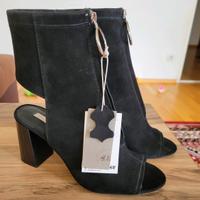 H&M Premium Quality Veloursleder Stiefeletten schwarz Gr.38 NEU Bayern - Regensburg Vorschau