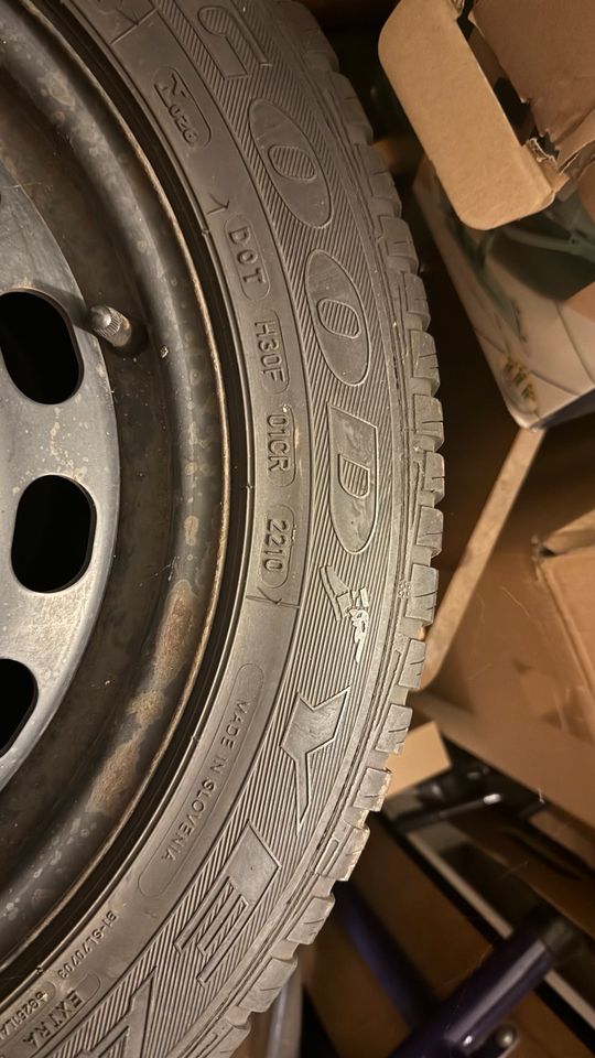 Goodyear ultragrip 7+ 205 55 r16 5x112 in Leipzig