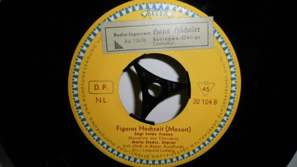 Figaros Hochzeit  ( Mozart ) 7" Vinyl Schallplatte mit Stern in Fulda