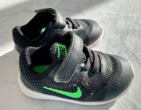 Nike Sneaket Turnschuhe 21 schwarz Schuhe Kinder Bayern - Burglengenfeld Vorschau