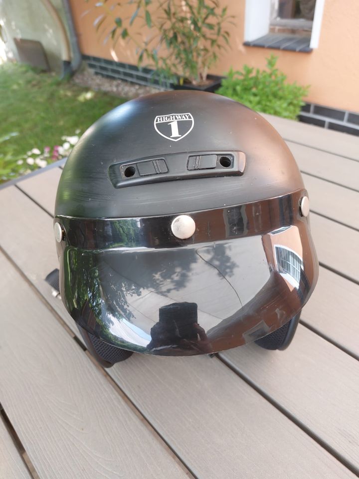 Motorradhelm, schwarz, Größe M in Dresden