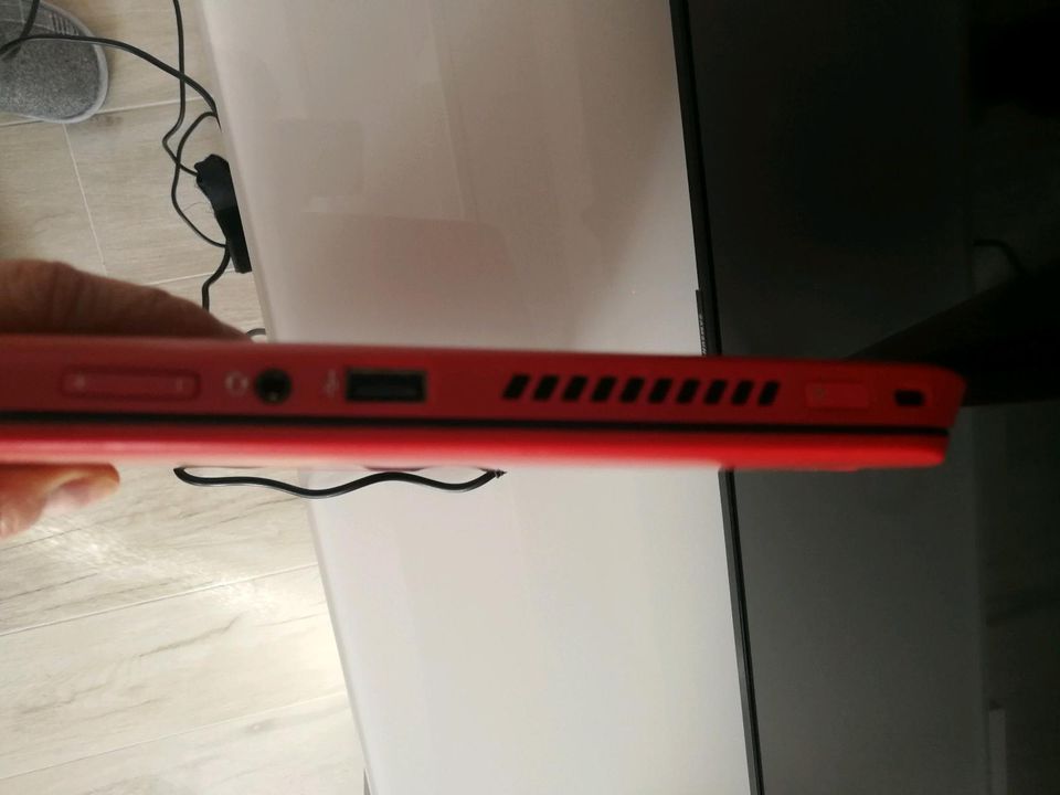 Notebook tablet hp 11.3 Zoll 8gb ram 320gb HDMI in Frankfurt am Main