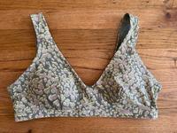 Lululemon Bra Top Gr L neu gemustert yoga swim Hessen - Hanau Vorschau