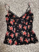 Top Oberteil dolce&Gabbana D&G schwarz Seide Blumen rot it42 de36 Hessen - Kaufungen Vorschau