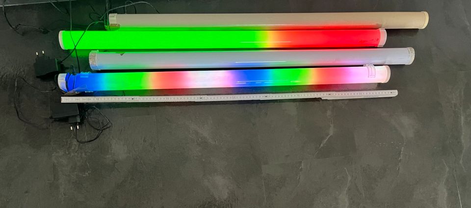 LED Multi Leuchtröhre 4x 1m Multicolor Tube in Mutterstadt