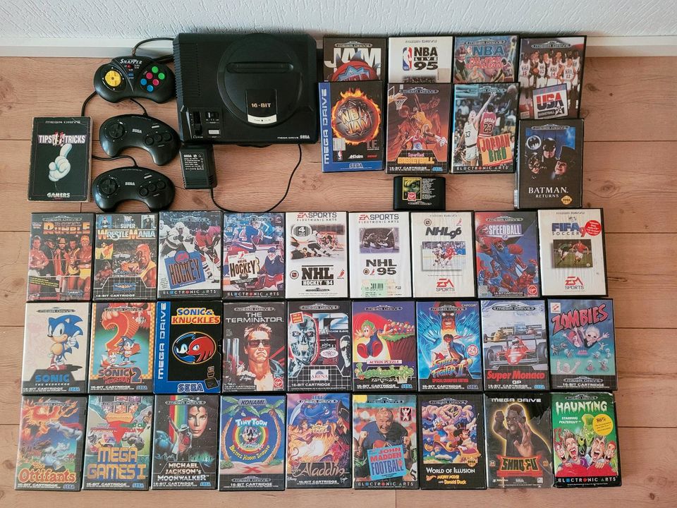 Sega Mega Drive mit 36 Spielen in Essen